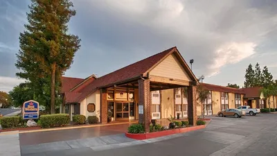 Best Western Town & Country Lodge