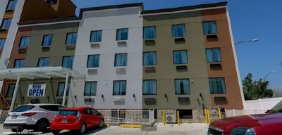 JFK Rockaways Inn