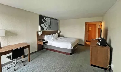 Clarion Pointe Hopkinsville near The Bruce Convention Center