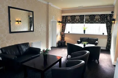 Host Stay Brooklands Timeless