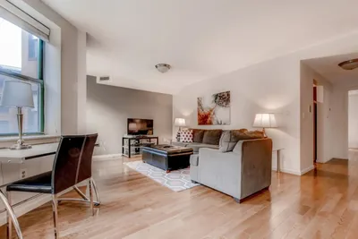 Global Luxury Suites at Riverwalk