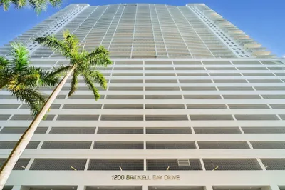 The Club at Brickell Bay Luxury Suites