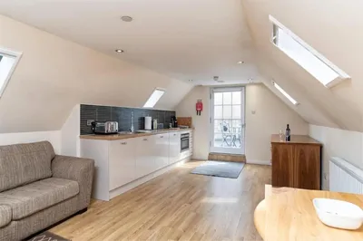 Victoria Court Suites
