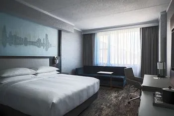 Courtyard by Marriott Chicago at Medical District/UIC