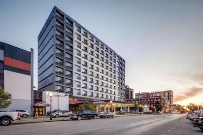 Pullman Plaza Hotel