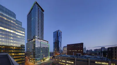 Holiday Inn Hotel & Suites Montreal Centre-ville Ouest by IHG