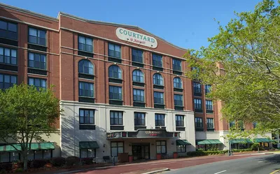 Courtyard by Marriott Savannah Downtown/Historic District