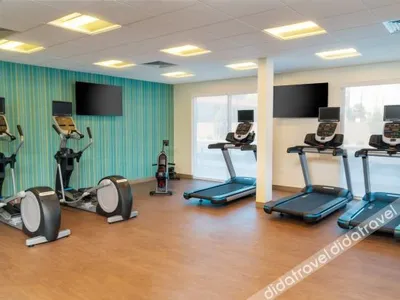 Holiday Inn Express & Suites Las Vegas - E Tropicana by IHG