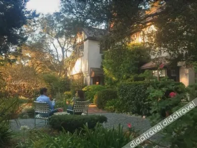 Old Monterey Inn