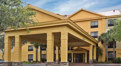 Bonita Springs Lodge& Suites