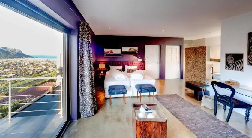 Afri Zola Guesthouse