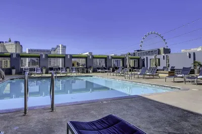 Sapphire Skyline Premium Suite