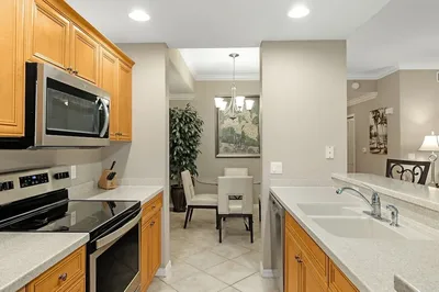 Riverwalk 713 by Distinctive Beach Rentals
