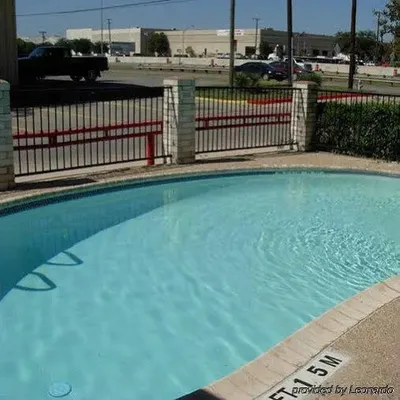 Delux Inn San Antonio