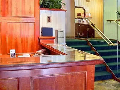 Grosvenor Suites