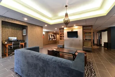 Midtown Convention Center Hotel