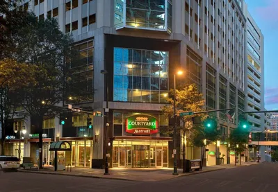 Courtyard by Marriott Charlotte City Center