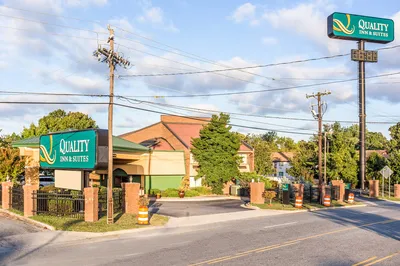 Quality Inn & Suites Coliseum