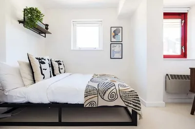 The Shadwell Secret - Contemporary 4bdr House