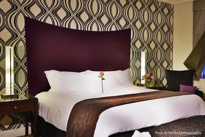 Hu. Hotel