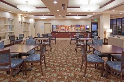 Holiday Inn Express & Suites Clovis-Fresno Area by IHG