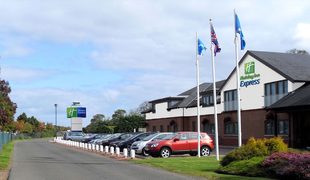 Holiday Inn Express Edinburgh Airport by IHG