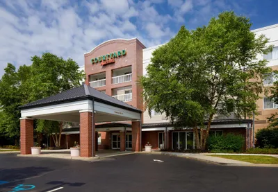 Courtyard by Marriott Edison Woodbridge