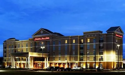 Hampton Inn & Suites Fredericksburg-at Celebrate Virginia