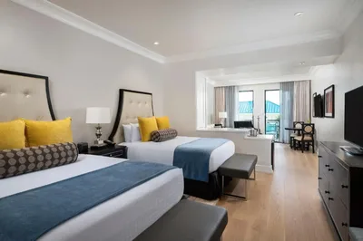 Club Level Suites At Inn On The Fifth