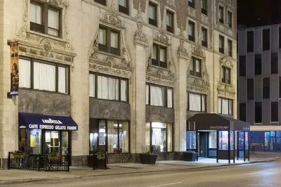 Inn of Chicago Magnificent Mile