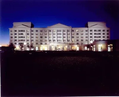 Airport Inn and Suites