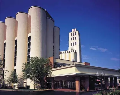 The Quaker Square Inn at The University of Akron