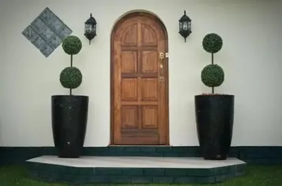 Avon Road Guest House and Tours