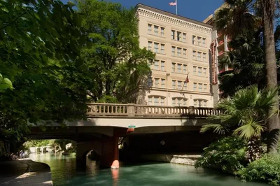 Drury Inn & Suites San Antonio Riverwalk