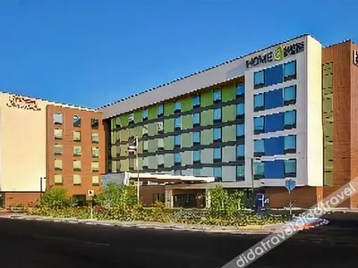 Hampton Inn & Suites Las Vegas Convention Center - No Resort Fee