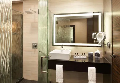 Metropolitan at The 9, Autograph Collection