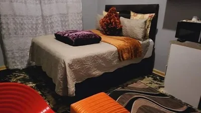 Golden gate guesthouse 0787391431