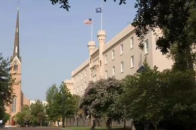 Embassy Suites by Hilton Charleston Historic District
