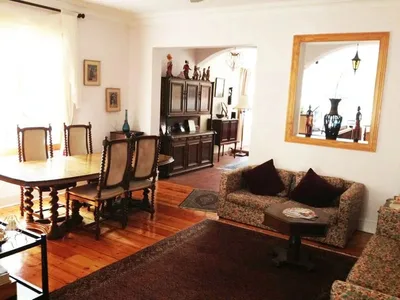Garland Place