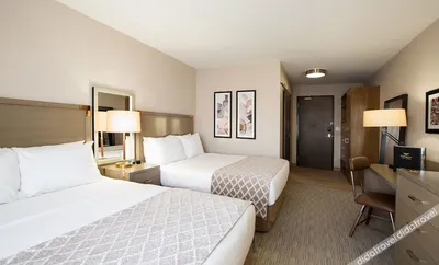 Pomeroy Inn & Suites Prince George