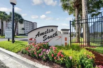 Amelia South H6 by RedAwning