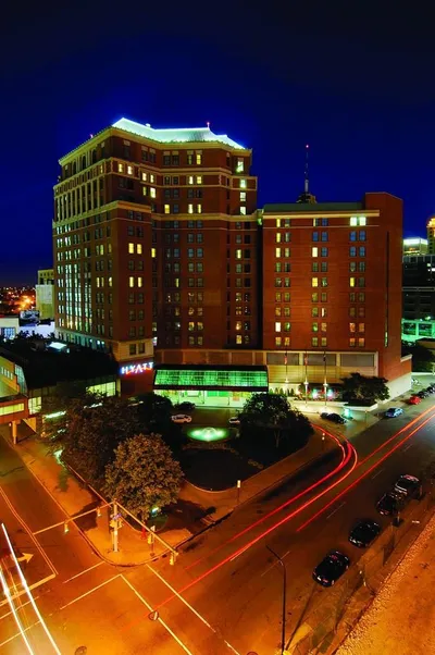 Hyatt Regency Buffalo / Hotel and Conference Center