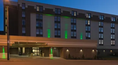 Quality Inn & Suites Downtown Mansfield