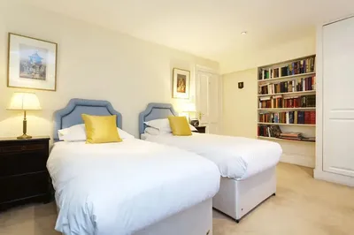 Veeve - Sloane Square Comfort