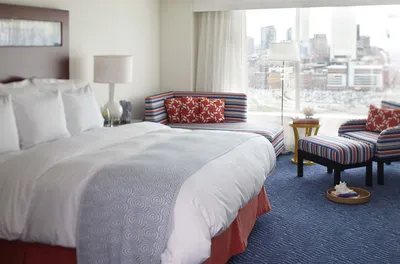 Renaissance Boston Waterfront Hotel