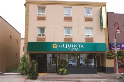 La Quinta Inn & Suites by Wyndham Oshawa