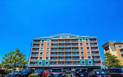Makai 402 (bay View)