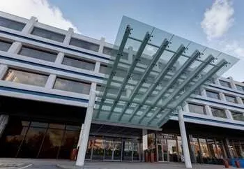 Renaissance London Heathrow Hotel